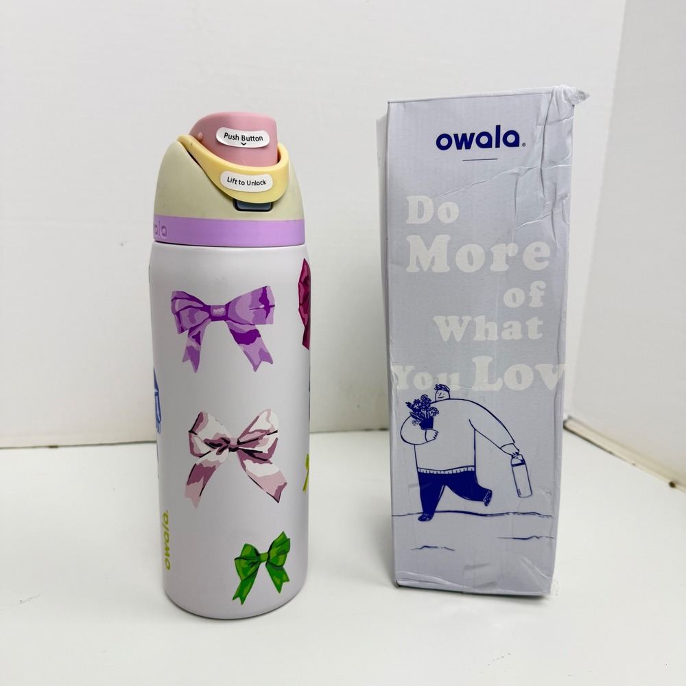 Owala "Girlhood"Free Sip Limited Edition UO Exclusive Pink Bows"Brand New"32oz